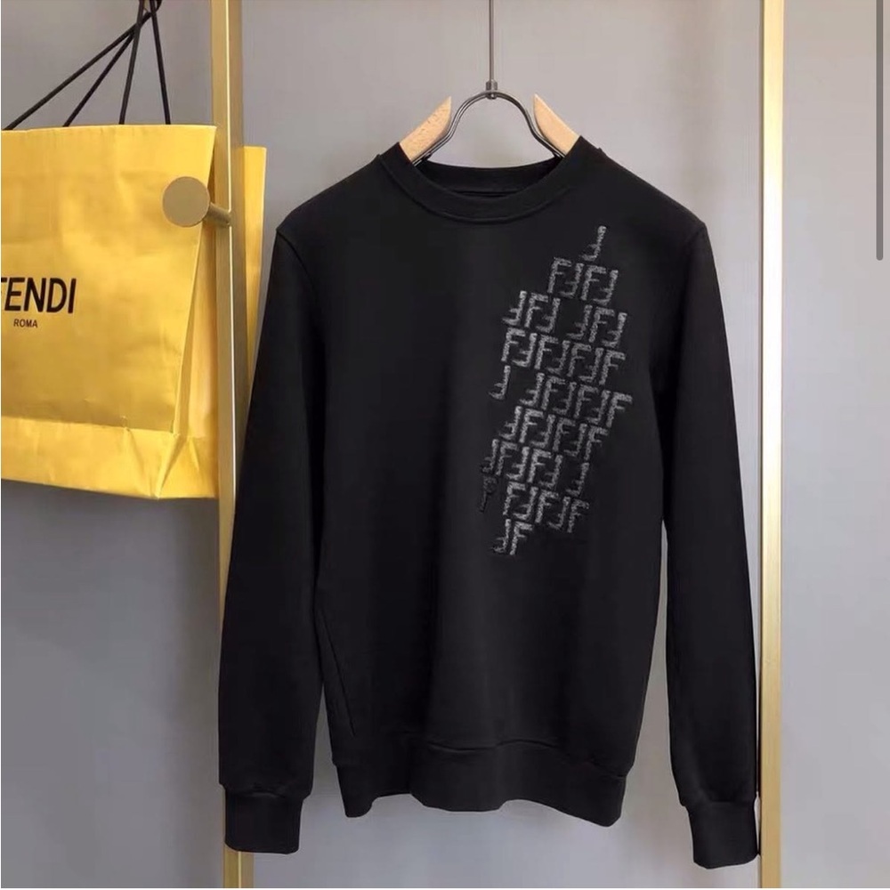Fendi Elegant Black Crewneck Sweater